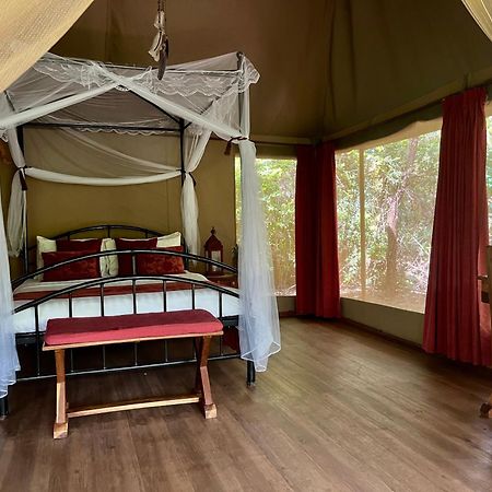 Hotel Ikweta Safari Camp Maua Esterno foto