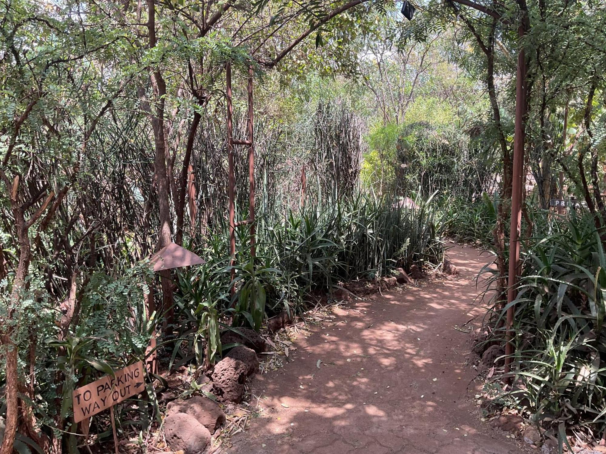 Hotel Ikweta Safari Camp Maua Esterno foto