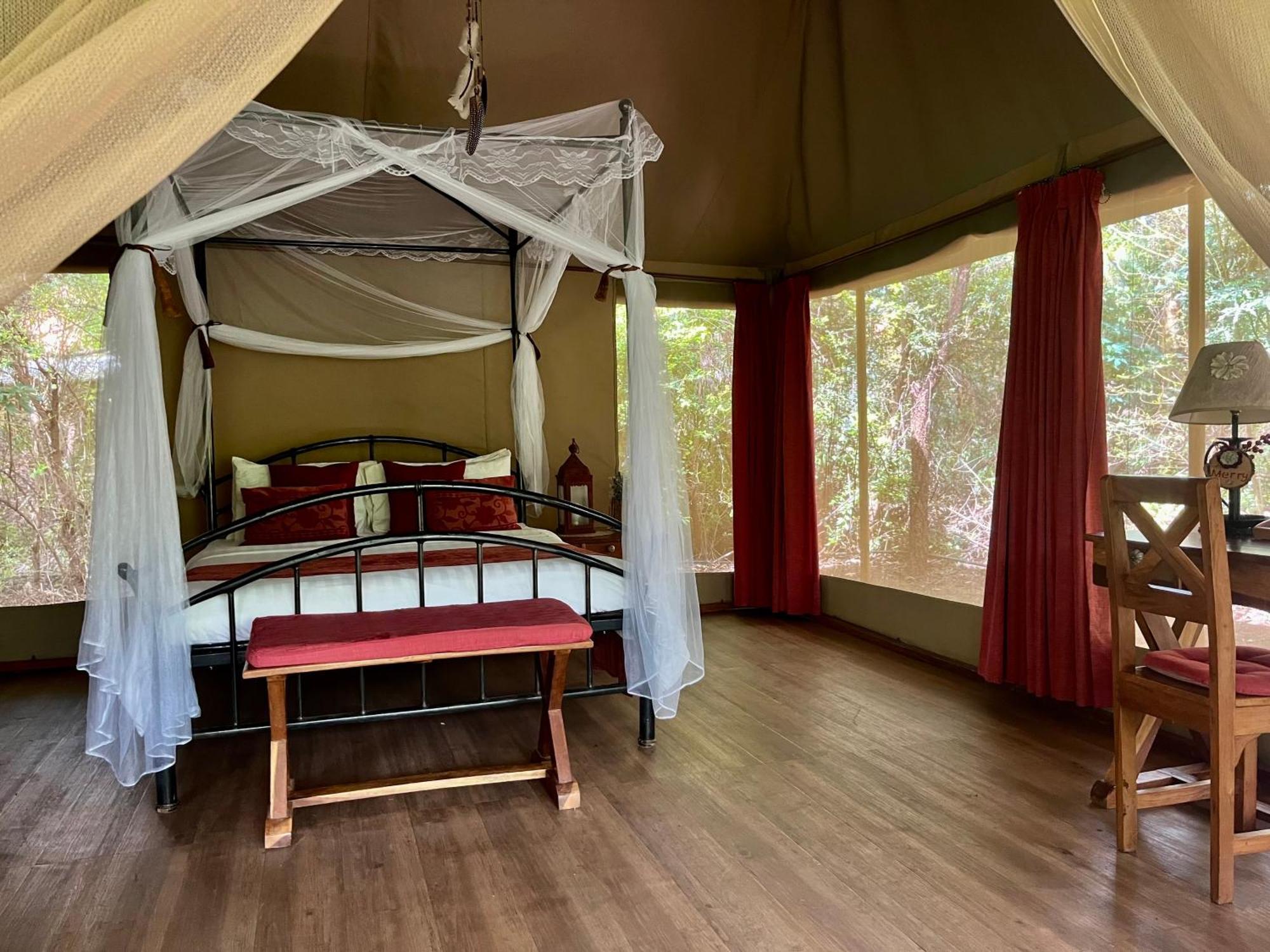 Hotel Ikweta Safari Camp Maua Esterno foto