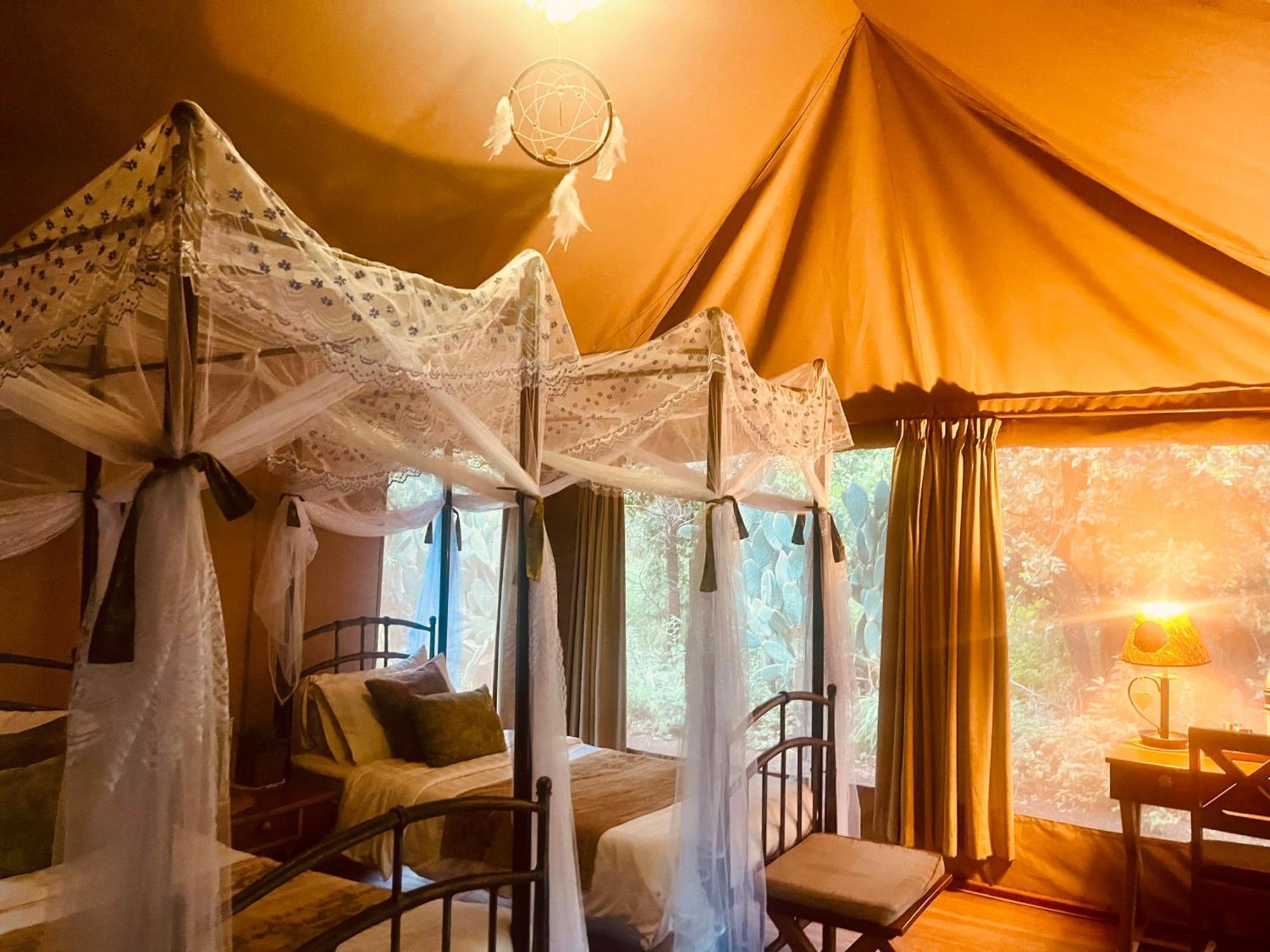 Hotel Ikweta Safari Camp Maua Esterno foto
