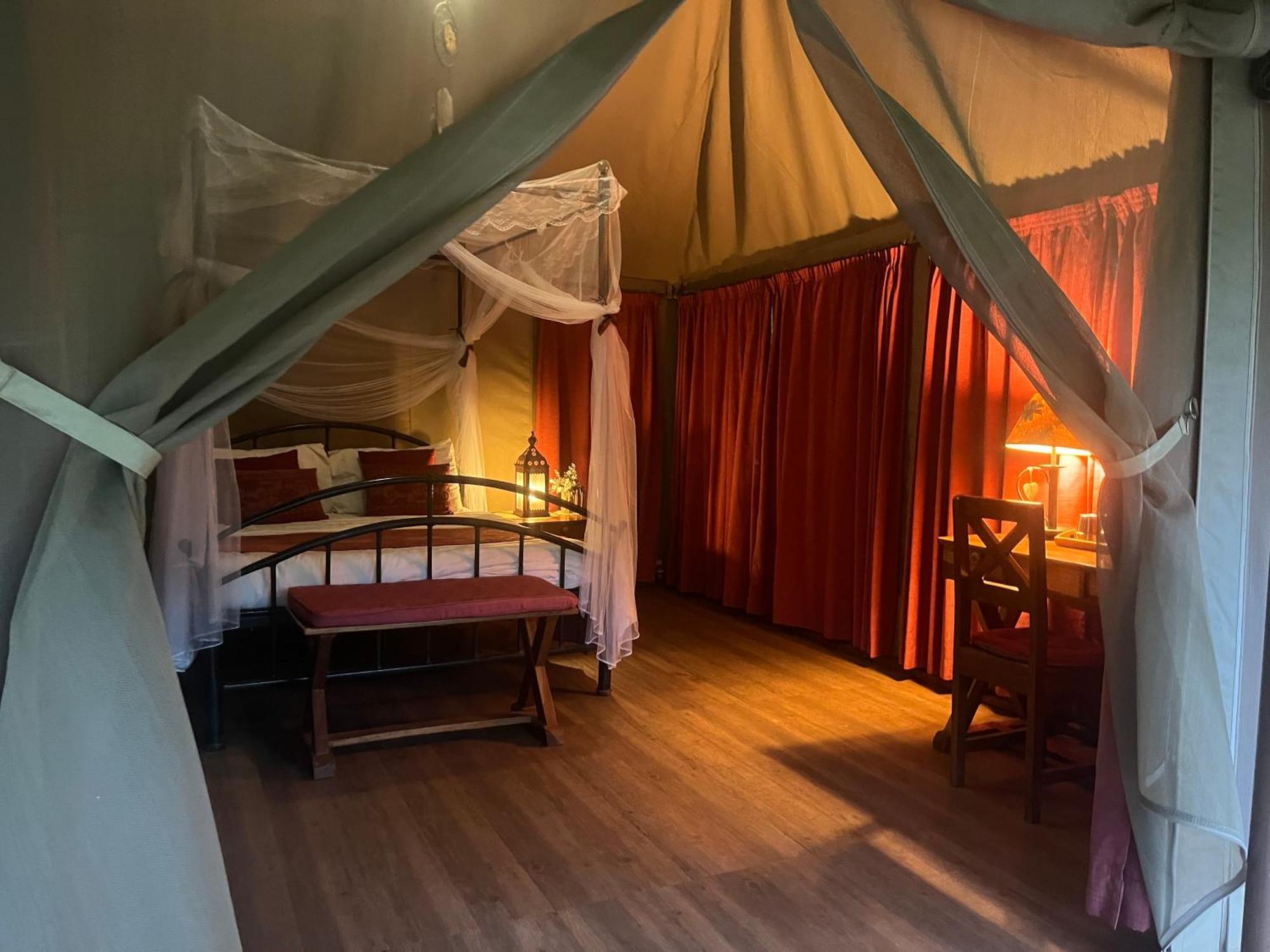 Hotel Ikweta Safari Camp Maua Esterno foto
